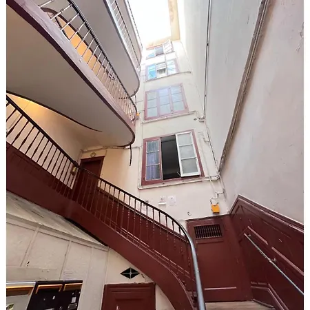 Beautiful 100 M2 - Historic Heart - River View * Bayonne
